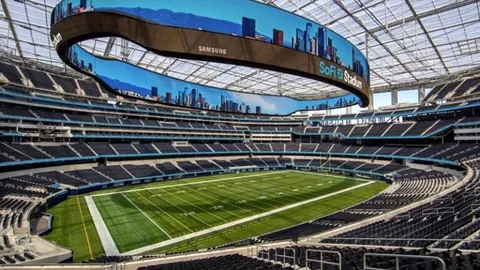 罗马领跑，自由转会市场烽烟四起！